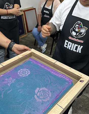 Curso avanzado de serigraf&iacute;a textil en GoroLab