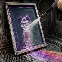 LAVADO DE CUADROS PARA SERIGRAFÍA